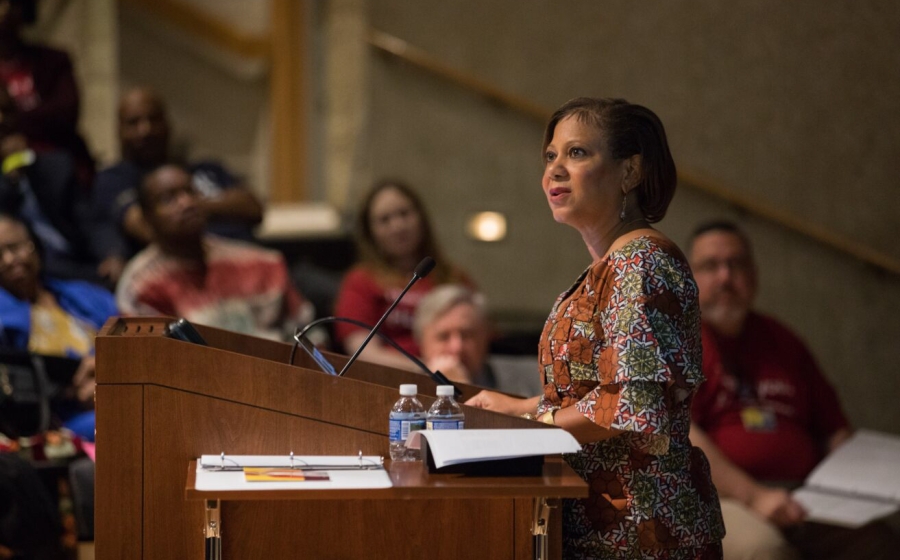 Dr. Lisa Cooper Dr. Lisa Cooper